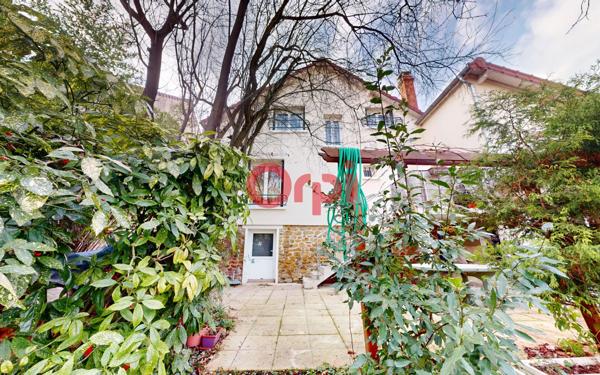 Maison à vendre    6 pièces • 121,03 m2 Livry-Gargan