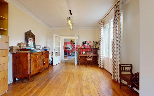 Maison à vendre    6 pièces • 121,03 m2 Livry-Gargan