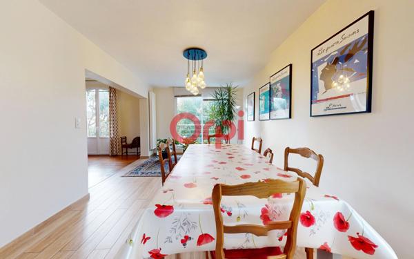 Maison à vendre    6 pièces • 121,03 m2 Livry-Gargan