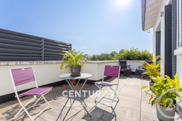 Maison à vendre  8 pièces - 197 m2 RIOM - 63