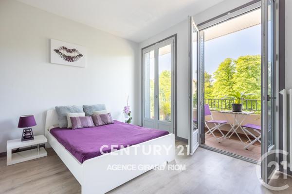 Maison à vendre  8 pièces - 197 m2 RIOM - 63