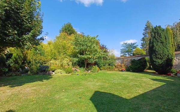 Maison à vendre    6 pièces • 165 m2 Château-Landon