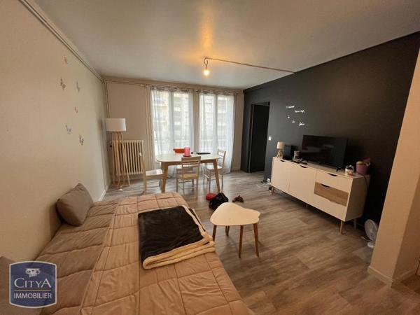 Appartement à louer 4 pièces 68.04m²