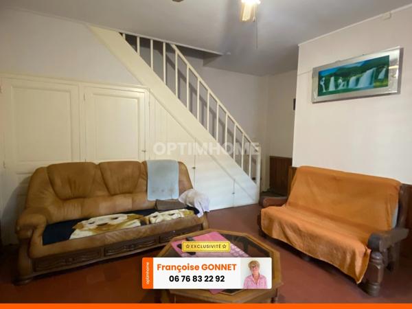 Maison de 112 m² (2 appt de 63 m² et 49 m²) - 99 900 €