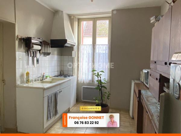 Maison de 112 m² (2 appt de 63 m² et 49 m²) - 99 900 €