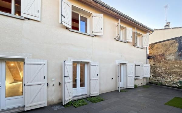 Maison à vendre    6 pièces •  Fleurance