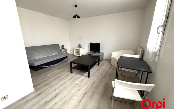 Appartement à vendre    2 pièces • 35 m2 Montigny-le-Bretonneux