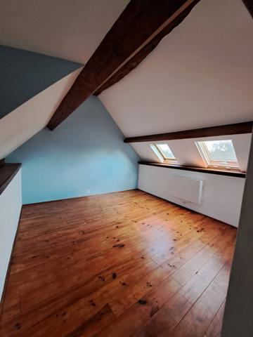 EN EXCLUSIVITE ! Maison en pierre, 88m², 2 chambres, sur 975m² de terrain 79 990 €