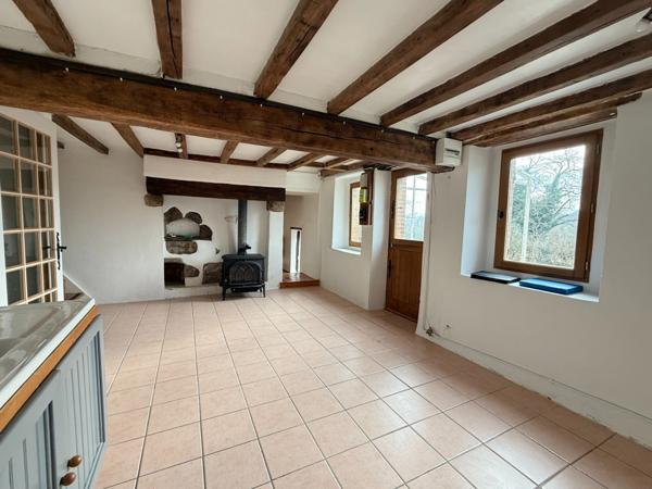 EN EXCLUSIVITE ! Maison en pierre, 88m², 2 chambres, sur 975m² de terrain 79 990 €