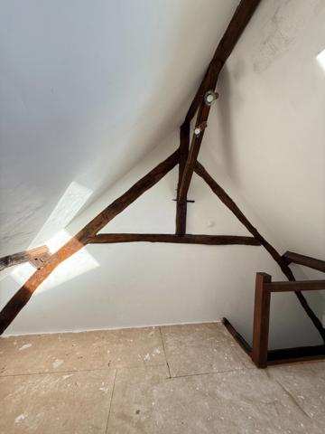 EN EXCLUSIVITE ! Maison en pierre, 88m², 2 chambres, sur 975m² de terrain 79 990 €