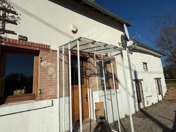 EN EXCLUSIVITE ! Maison en pierre, 88m², 2 chambres, sur 975m² de terrain 79 990 €