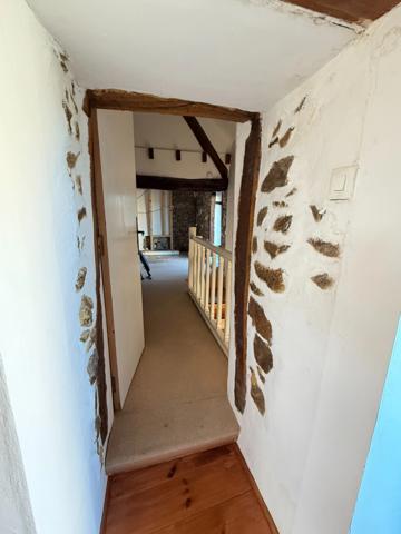 EN EXCLUSIVITE ! Maison en pierre, 88m², 2 chambres, sur 975m² de terrain 79 990 €