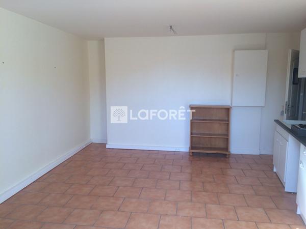 Achat immeuble Corbeil-Essonnes - 8 pièce(s) - 331 m² - 661 500 €