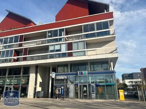 Local commercial à vendre 308m²