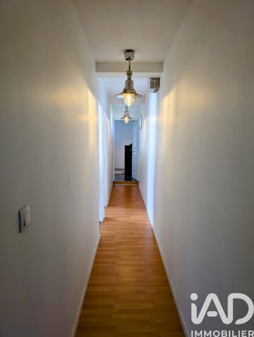 Maison à vendre 6 pièces 142 m² Saint-Seurin-sur-l'Isle