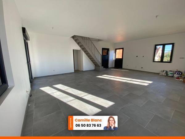 Maison de 2023 à Saint-Piat – Confort moderne et cadre privilégié