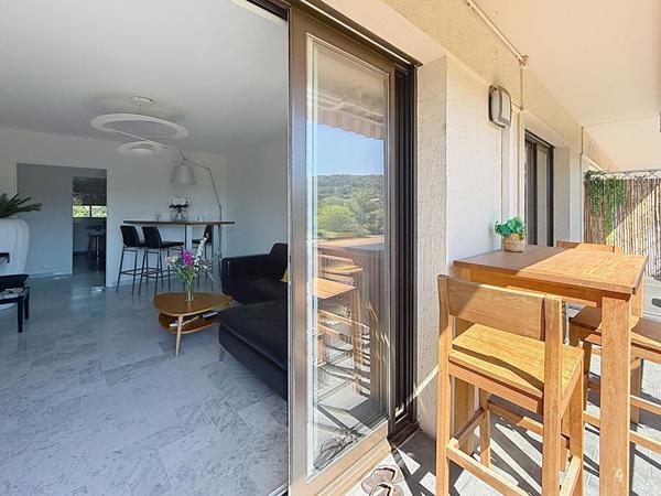 A VENDRE T3 Rénové _ Terrasse _ Accès direct au parc de la torse !!!