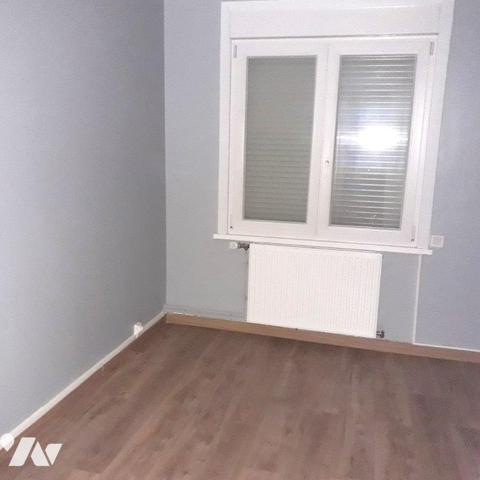 Maison 4 chambres avec JARDIN , Cave et 1 GARAGE à 50métres.