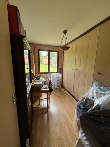 Maison Elancourt Village Emplacement Prémium Terrain 834 m2 Divisible.