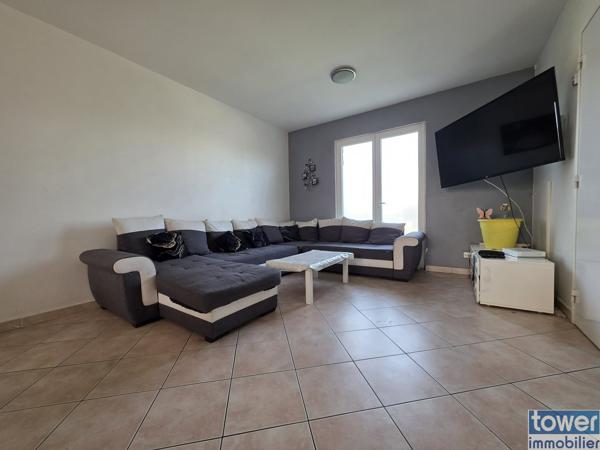 Maison
                                                                                                                                                                                                                                                                                                                        8 pièce(s)                                                                                                                                                                                                          6 chambre(s)                                                                                                                                                                                                          137  m²
