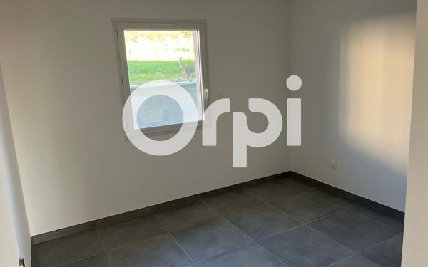 Maison à louer    5 pièces •  Gillonnay