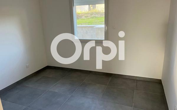 Maison à louer    5 pièces •  Gillonnay