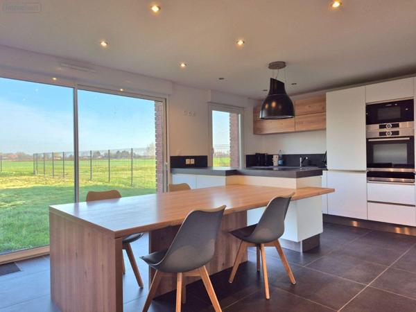 Maison à vendre à Lestrem dans le Pas-de-Calais (62136), ref : C1144