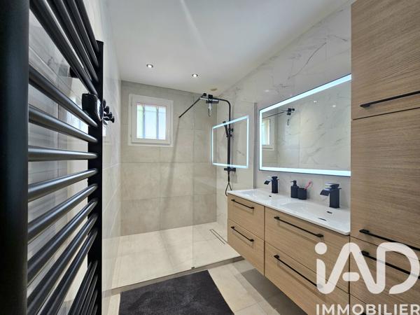 Maison à vendre 5 pièces 150 m² Le Luc