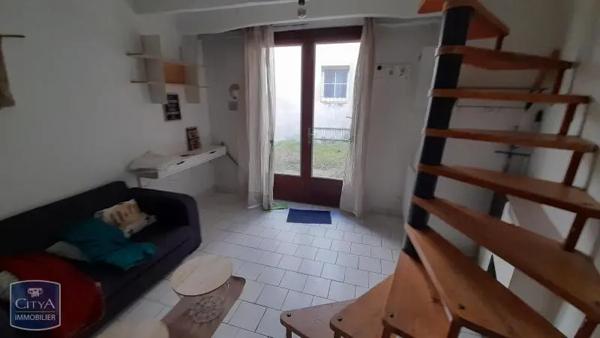 Appartement à louer 2 pièces 24.67m² Poitiers (86000)