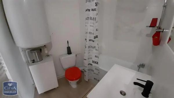 Appartement à louer 2 pièces 24.67m² Poitiers (86000)