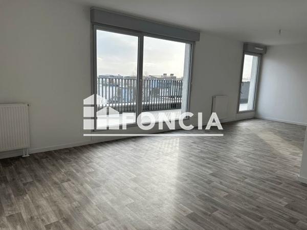 Location Appartement 4 pièces 82.44 m² - RUE PIERRE MENDES FRANCE Colombelles 14460