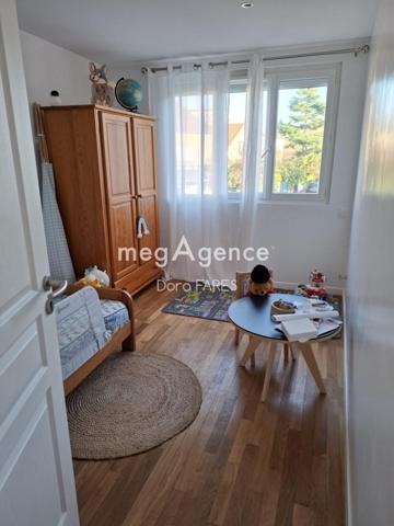 Maison à FRESNES, 94260 - 6 pièces 120m²