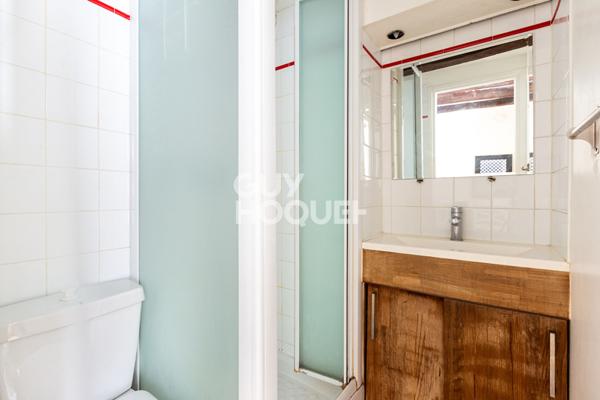 Appartement 43 m2 Ile St Louis avec réunification d''un second lot de 30 m2 en Juin 2026.