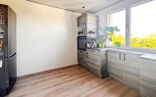 Appartement à vendre    3 pièces • 64 m2 Livron-sur-Drôme