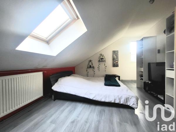 Maison 5 pièces de 100 m² à Vrigne-aux-Bois (08330)