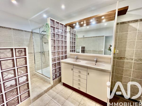 Appartement à vendre 3 pièces 123,01 m² Marseille 12