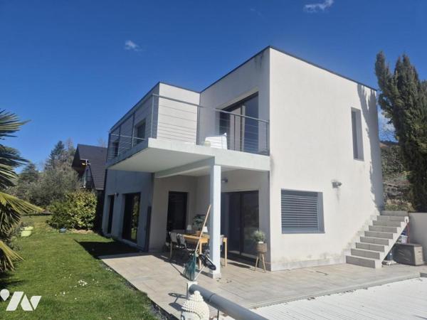 Maison individuelle avec piscine