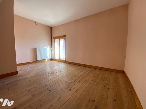 CAVIGNY  4 pièce(s) 172 m2