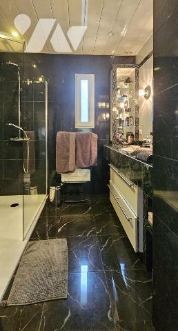 Maison contemporaine - 4 chambres - grands espaces - piscine 