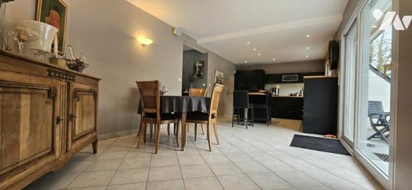 Maison contemporaine - 4 chambres - grands espaces - piscine 