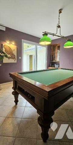 Maison contemporaine - 4 chambres - grands espaces - piscine 