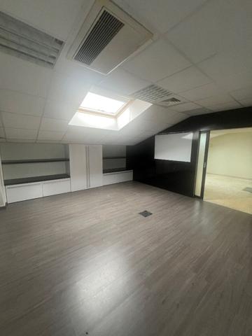 Ensemble de bureaux Saint Berthevin 147 m2