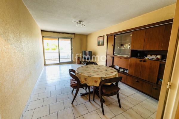 Cannes La Bocca, 3 pieces, terrasse, loggia, parking et cave