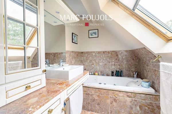 Maison familiale au cœur du Parc du Manoir