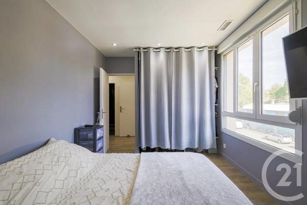 Appartement à vendre  3 pièces - 62,26 m 2   GRENOBLE  - 38