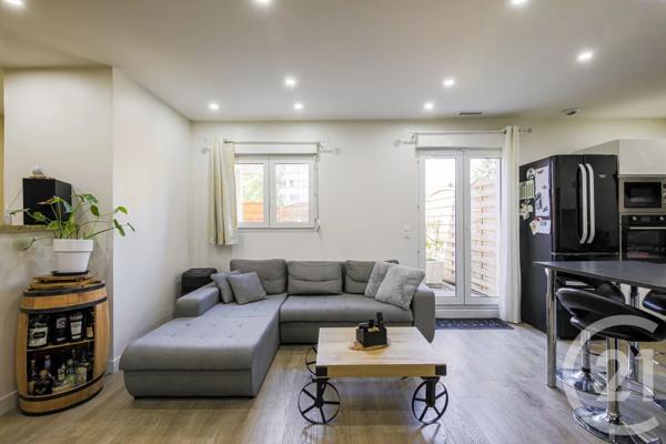 Appartement à vendre  3 pièces - 62,26 m 2   GRENOBLE  - 38