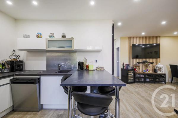 Appartement à vendre  3 pièces - 62,26 m 2   GRENOBLE  - 38