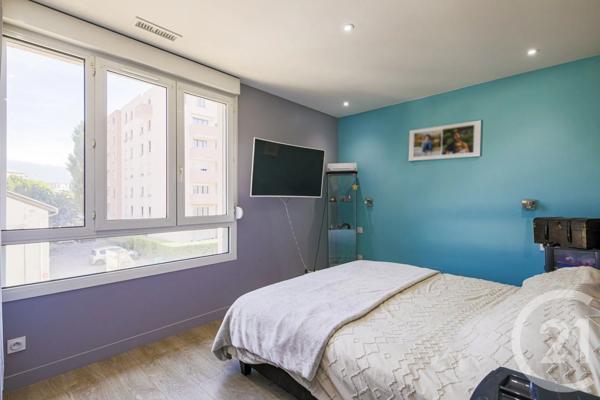 Appartement à vendre  3 pièces - 62,26 m 2   GRENOBLE  - 38