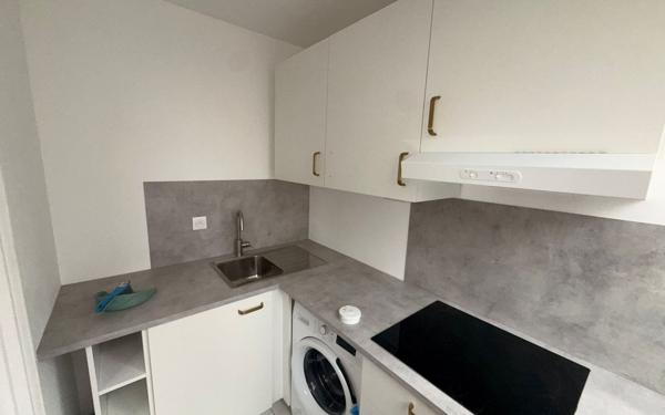 Appartement à louer    1 pièce • 25 m2 Paris 18