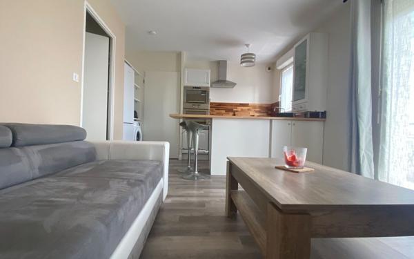 Appartement à louer    2 pièces •  Saint-Jean